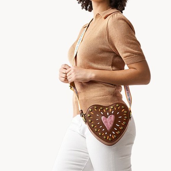 Fossil Leather Heart Bag Crossbody - Picture 12 of 12
